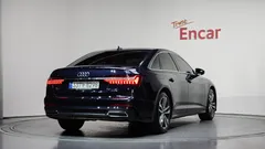 2023 Audi A6 45 TFSI Quattro Premium — фото 2
