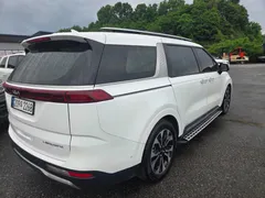 2023 Kia Carnival Diesel 7-Seater Signature — фото 5