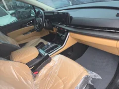 2023 Kia Carnival Diesel 7-Seater Signature — фото 7
