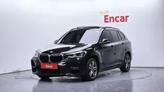 2022 BMW X1 xDrive 20i M Sport — фото 1