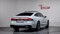2021 Audi A7 55 TFSI Quattro Premium, белый — фото 2