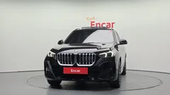 2023 BMW X1 sDrive 20i M Sport, чёрный — фото 3