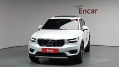 2021 Volvo XC40 B4 Inscription, белый — фото 3