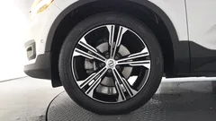 2021 Volvo XC40 B4 Inscription, белый — фото 5