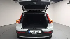 2021 Volvo XC40 B4 Inscription, белый — фото 20