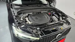2022 Volvo XC60 B6 R-Design, чёрный — фото 6