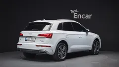 2021 Audi Q5 45 TFSI Quattro Premium, белый — фото 2
