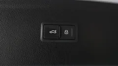 2021 Audi Q5 45 TFSI Quattro Premium, белый — фото 16