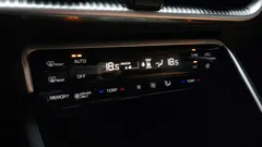 2023 Kia K5 Prestige, белый — фото 15