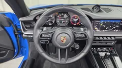 2023 Porsche 911 Carrera 4S Cabriolet — фото 18