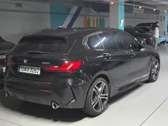 2023 BMW 1-Series 120i M Sports — фото 3