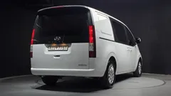 2022 Hyundai Staria Cargo 5-Seater — фото 2