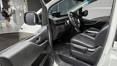 2022 Hyundai Staria Cargo 5-Seater — фото 10