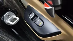 2023 Kia Carnival Diesel 9-Seater Prestige — фото 19