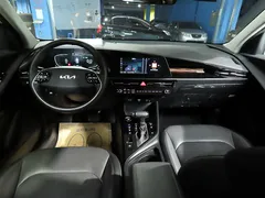 2022 Kia Niro Prestige — фото 5