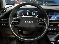 2022 Kia Niro Prestige — фото 10