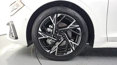 2024 Kia K5 2.0 LPi, белый — фото 5