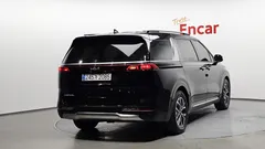 2022 Kia Carnival Diesel 9-Seater Noblesse — фото 2