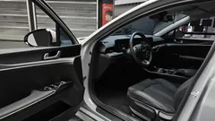 2024 Kia K5 2.0, серый — фото 10