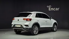 2021 Volkswagen T-Roc 2.0 TDI Prestige, светло-серебристый — фото 2