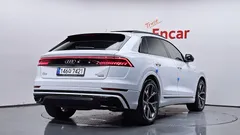 2023 Audi Q8 50 TDI Quattro Premium, белый — фото 2