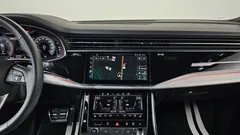 2023 Audi Q8 50 TDI Quattro Premium, белый — фото 13