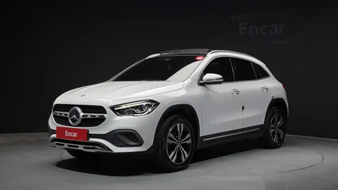 2021 Mercedes-Benz GLA-Class GLA220