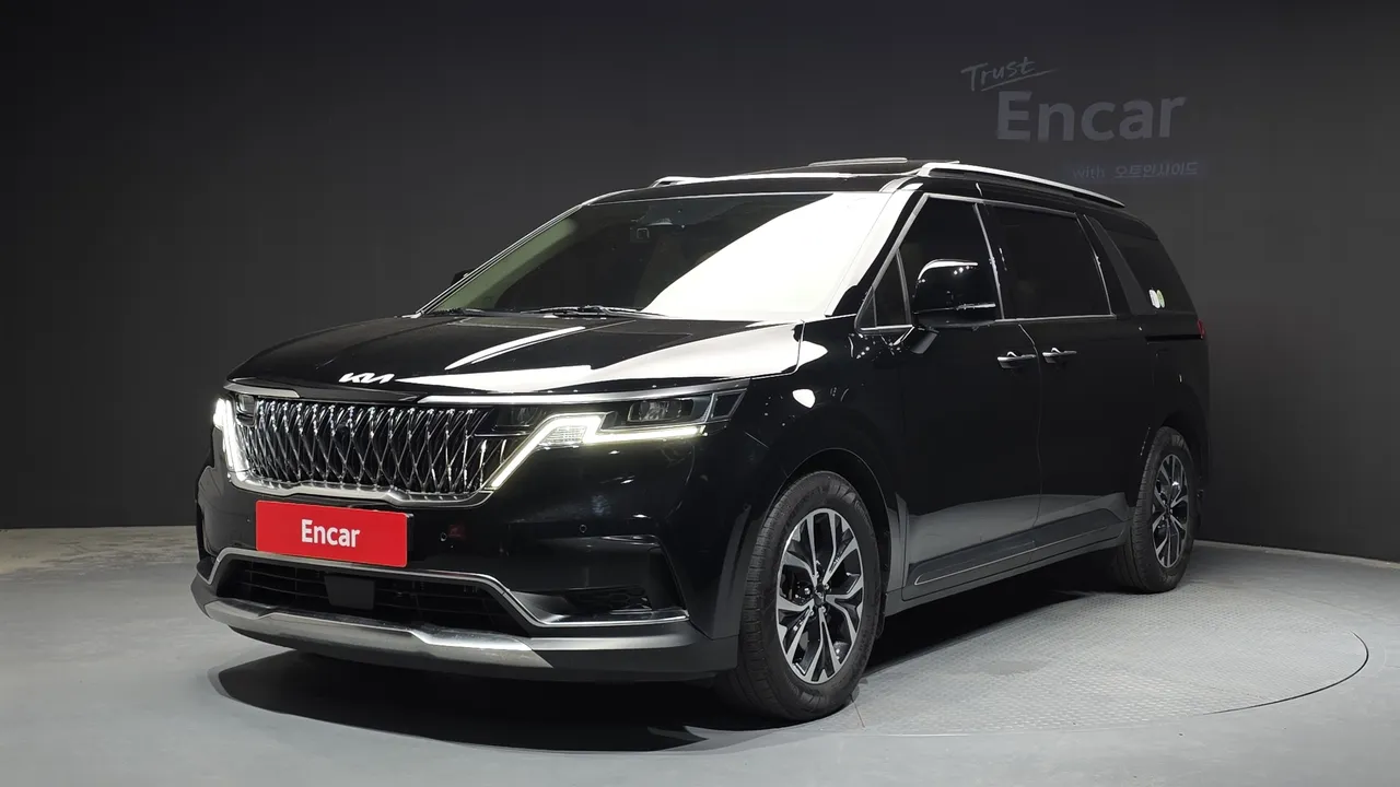 2023 Kia Carnival Diesel 11-Seater Signature