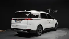 2022 Kia Carnival Diesel 9-Seater Prestige — фото 2