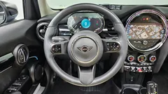 2022 Mini Cooper 5-Door Classic Plus — фото 19