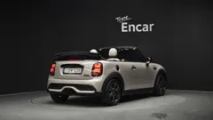 2023 Mini Cooper Convertible Classic, серый — фото 2