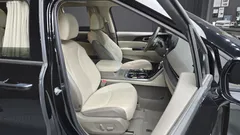 2023 Kia Carnival Gasoline 7-Seater Hi-Limousine — фото 11