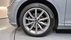 2022 Volkswagen Passat 2.0 TDI Prestige — фото 5