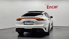 2023 Kia Stinger 2.5 Masters, белый — фото 4