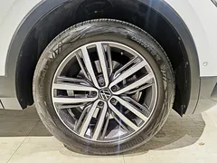 2023 Volkswagen Tiguan 2.0 TSI Prestige, белый — фото 5