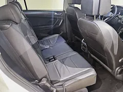 2023 Volkswagen Tiguan 2.0 TSI Prestige, белый — фото 17