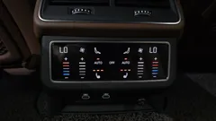 2023 Audi A6 45 TFSI Quattro Premium — фото 17
