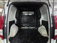 2023 Hyundai Staria Cargo 5-Seater — фото 19