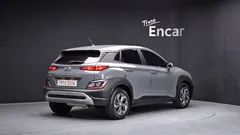 2021 Hyundai Kona Smart, серый — фото 2