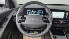 2022 Kia Niro Signature — фото 15