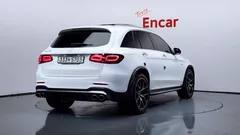 2022 Mercedes-Benz GLC-Class AMG GLC43 4MATIC — фото 2