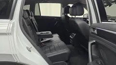 2021 Volkswagen Tiguan 2.0 TDI Premium, белый — фото 11