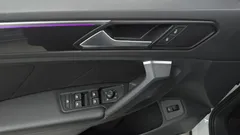 2021 Volkswagen Tiguan 2.0 TDI Premium, белый — фото 18