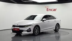 2021 Kia K5 2.0, белый — фото 1