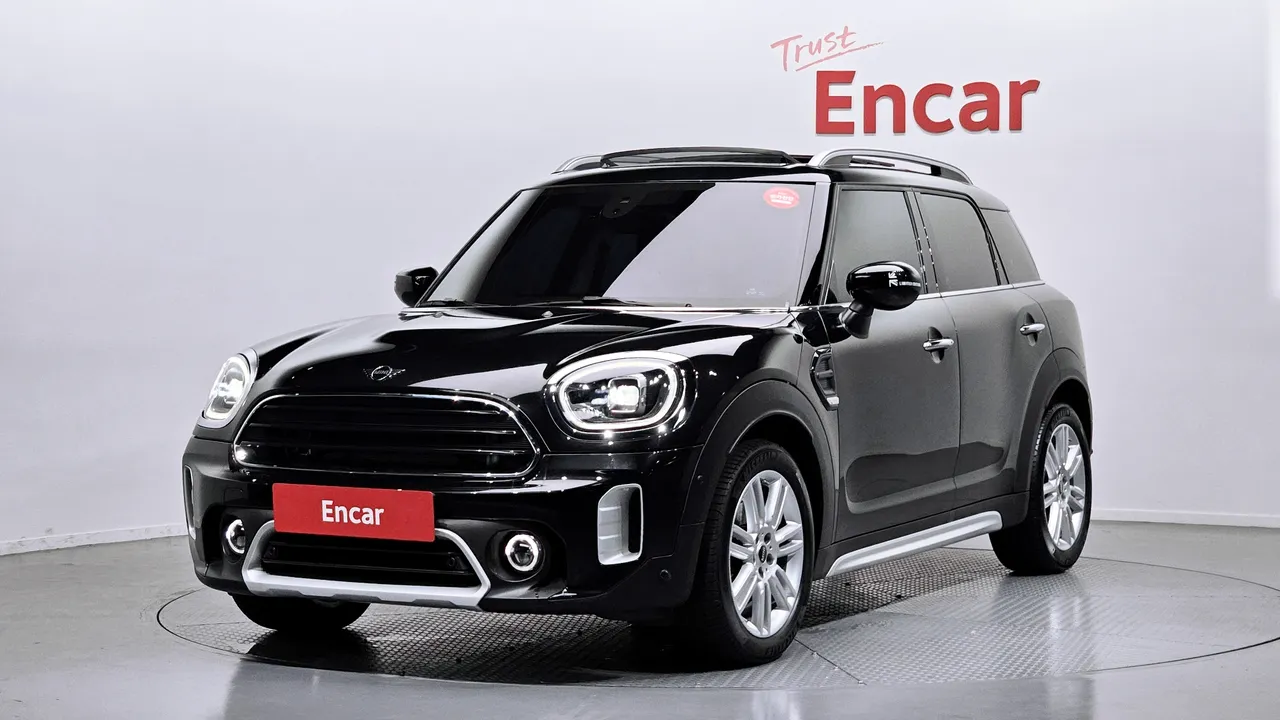 2023 Mini Countryman Classic Plus Launch Pack