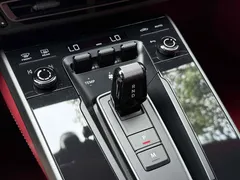 2023 Porsche 911 Carrera 4S Cabriolet — фото 17