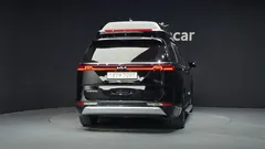 2023 Kia Carnival Gasoline 7-Seater Hi-Limousine — фото 4