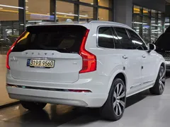 2022 Volvo XC90 T8 Ultimate Bright Hybrid — фото 2