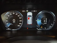 2022 Volvo XC90 T8 Ultimate Bright Hybrid — фото 19