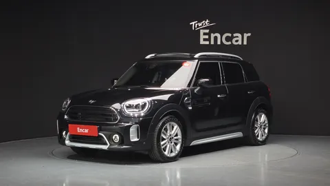 2023 Mini Countryman Classic Plus Launch Pack